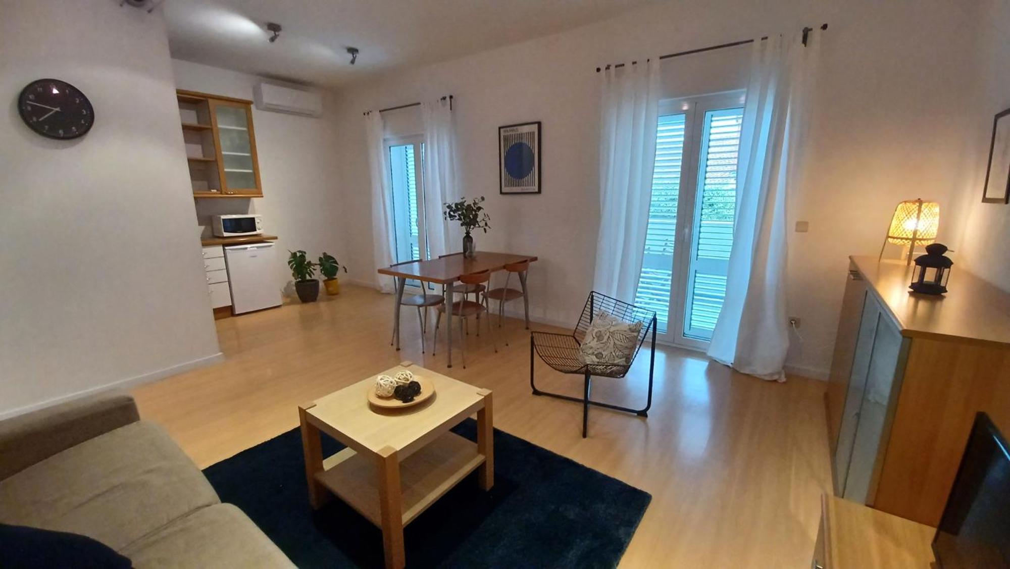 Apartments Daria Krk Town Bagian luar foto