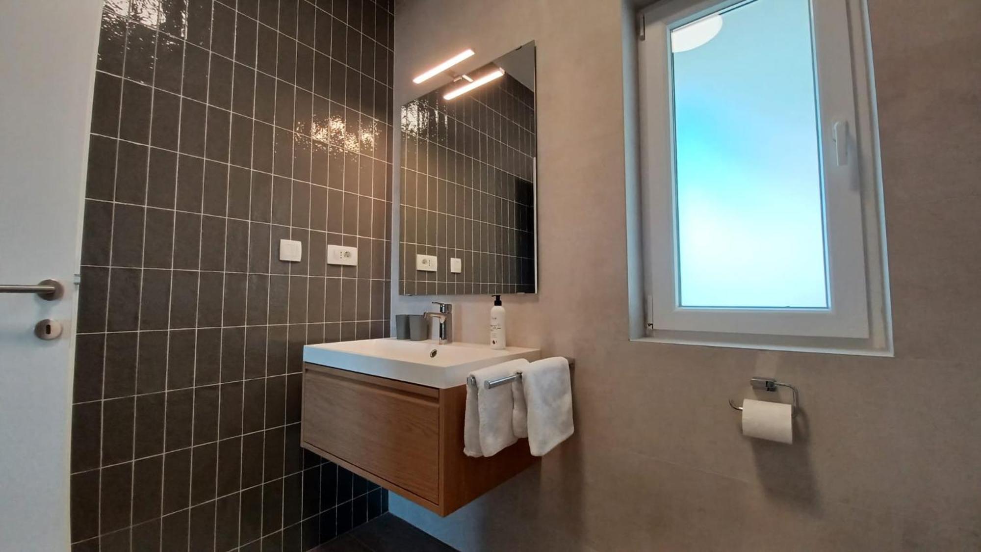 Apartments Daria Krk Town Bagian luar foto