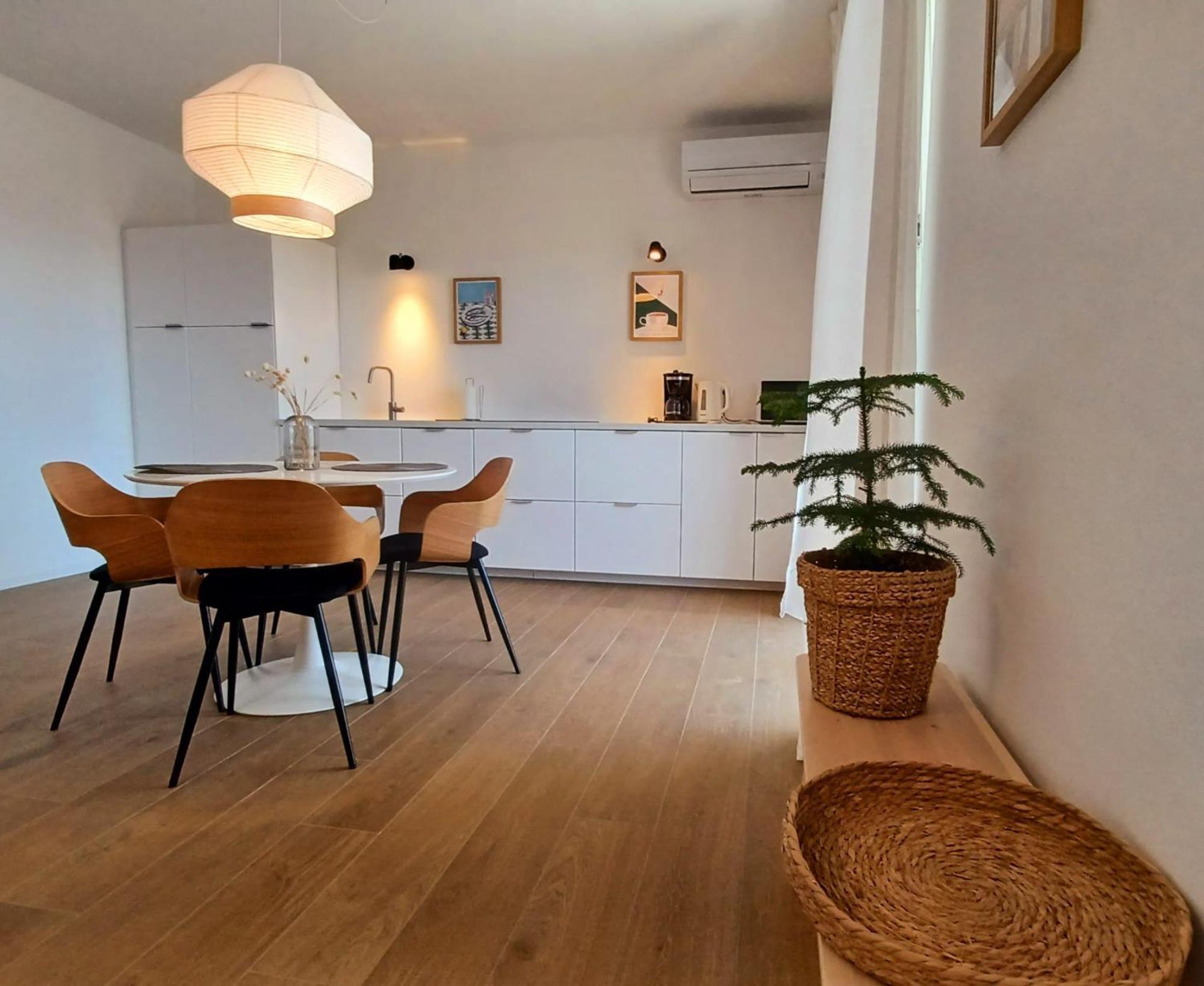 Apartments Daria Krk Town Bagian luar foto